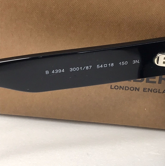 - New - 💯 Original BURBERRY BE4394F HAYDEN SUNGLASSES - Picture 15 of 15